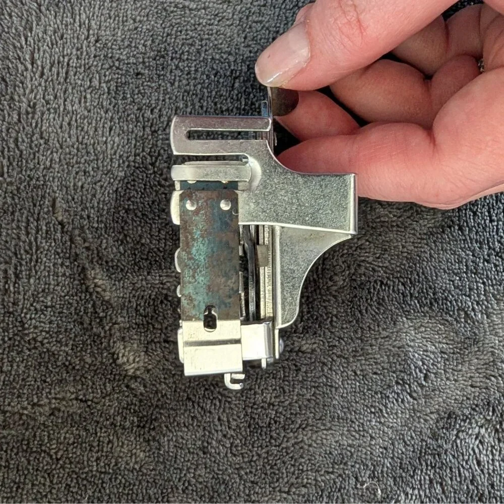 Vintage Ruffler Sewing Machine Foot‎ Attachment